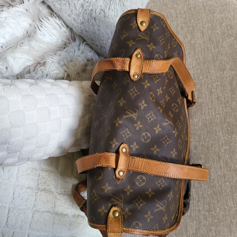 Louis Vuitton Monogram Saumur 43 Shoulder Bag..Authentic!! - Picture 10 of 16
